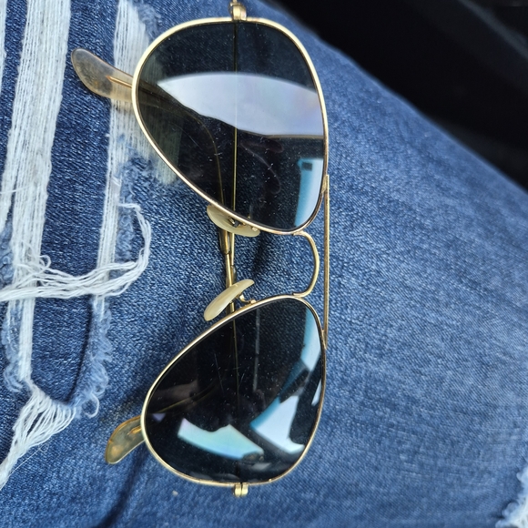 Ray-Ban Accessories - Ray-Ban Gold and Black Aviator Sunglasses
